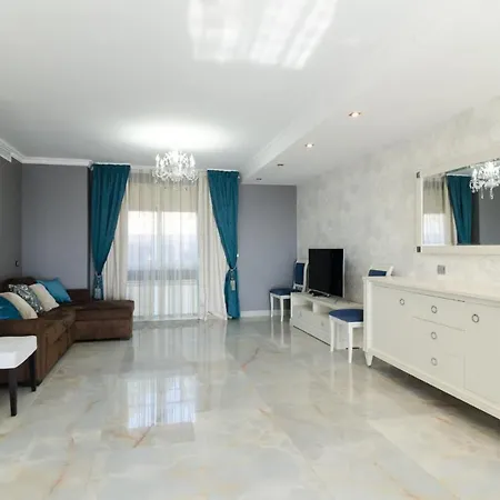Club Villamar - Neferu Lloret de Mar